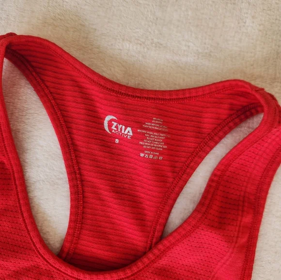 Zyia Size Small Tank Top - Picture 2 of 3